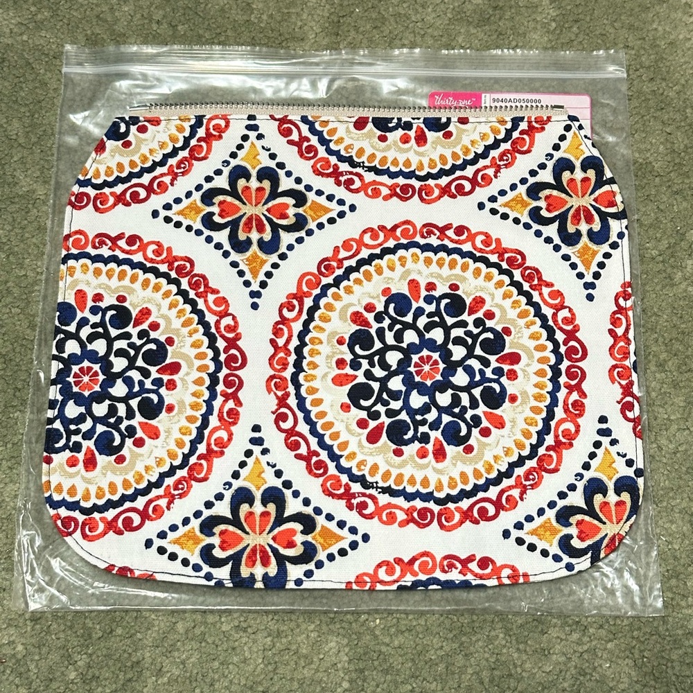 Studio Thirty-One Crossbody Flap Sunset Medallion